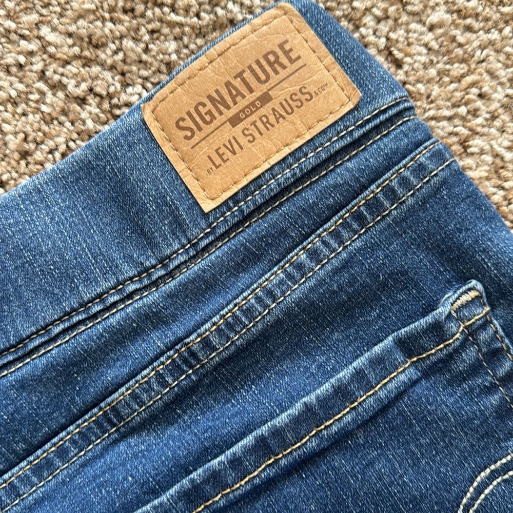 Levi Strauss Totally Shaping Skinny Jeans